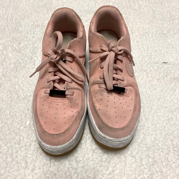 Nike Air Force 1 - Picture 3 of 3